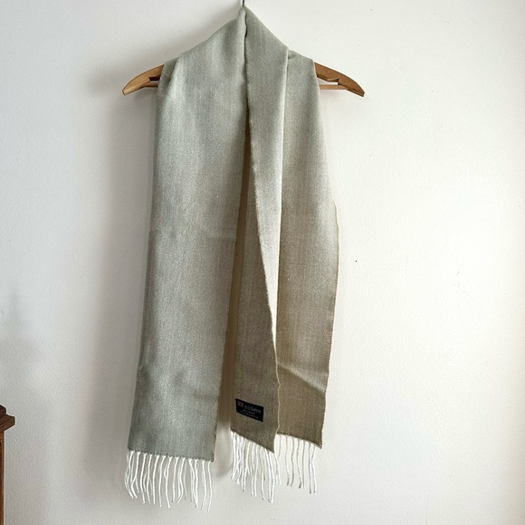 100% Cashmere‎ Scotland Fringe Scarf - Picture 1 of 4